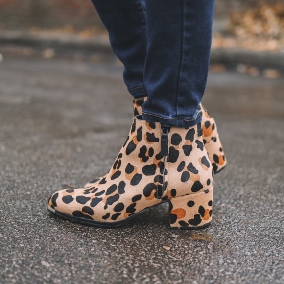NIB Cole Haan leopard bootie 8 - Picture 1 of 3